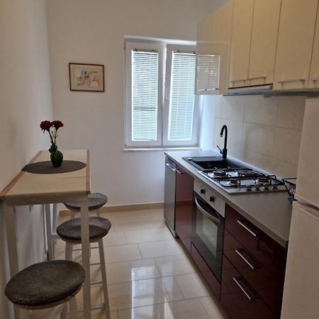 Apartments Jadranka Novalja Eksteriør bilde